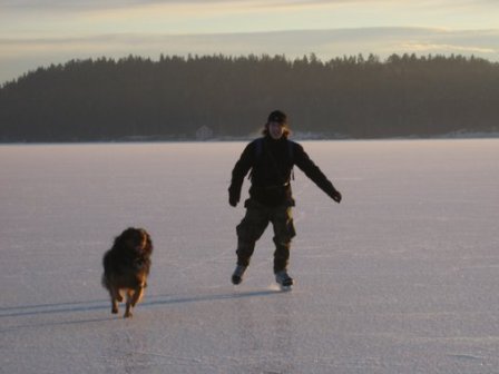 Kazan, Daník a Marek na zamrzlém fjordu (2008)